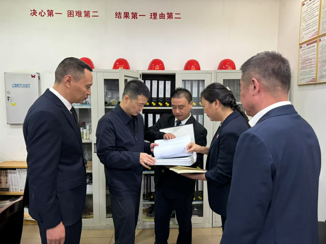 省尊龙凯时集团党委书记、董事长游勇国庆节期间调研督导旗下酒店经营及安全生产工作